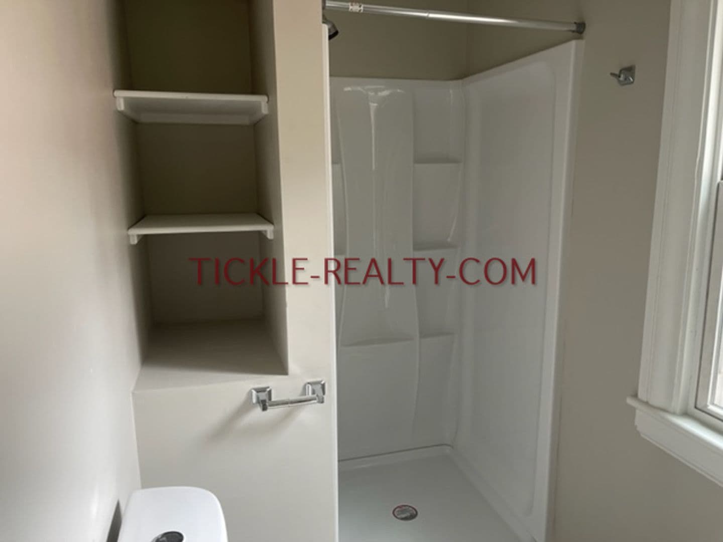 Rochester Apartment: 681 Averill Ave.