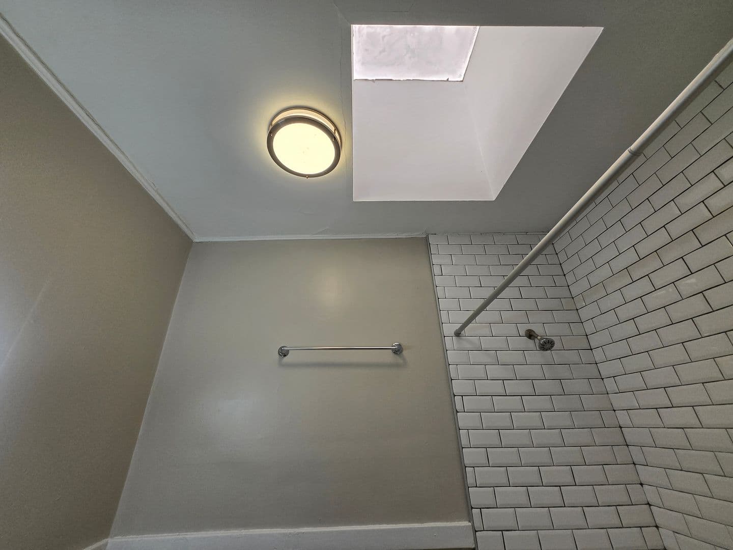 Rochester Apartment: 970 Monroe Avenue