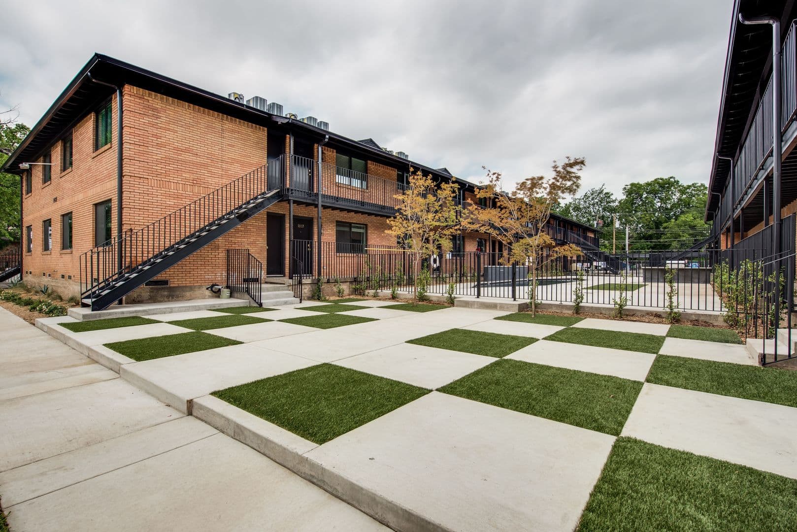 Dallas Apartment: 5103 Liveoak Street