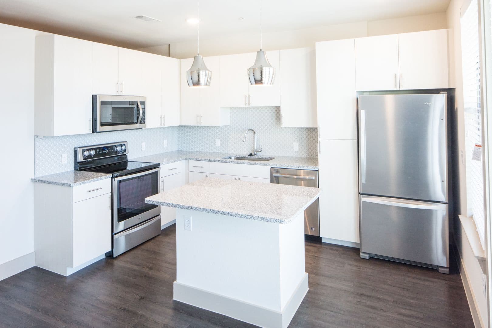 Dallas Apartment: 2100 Moser Ave