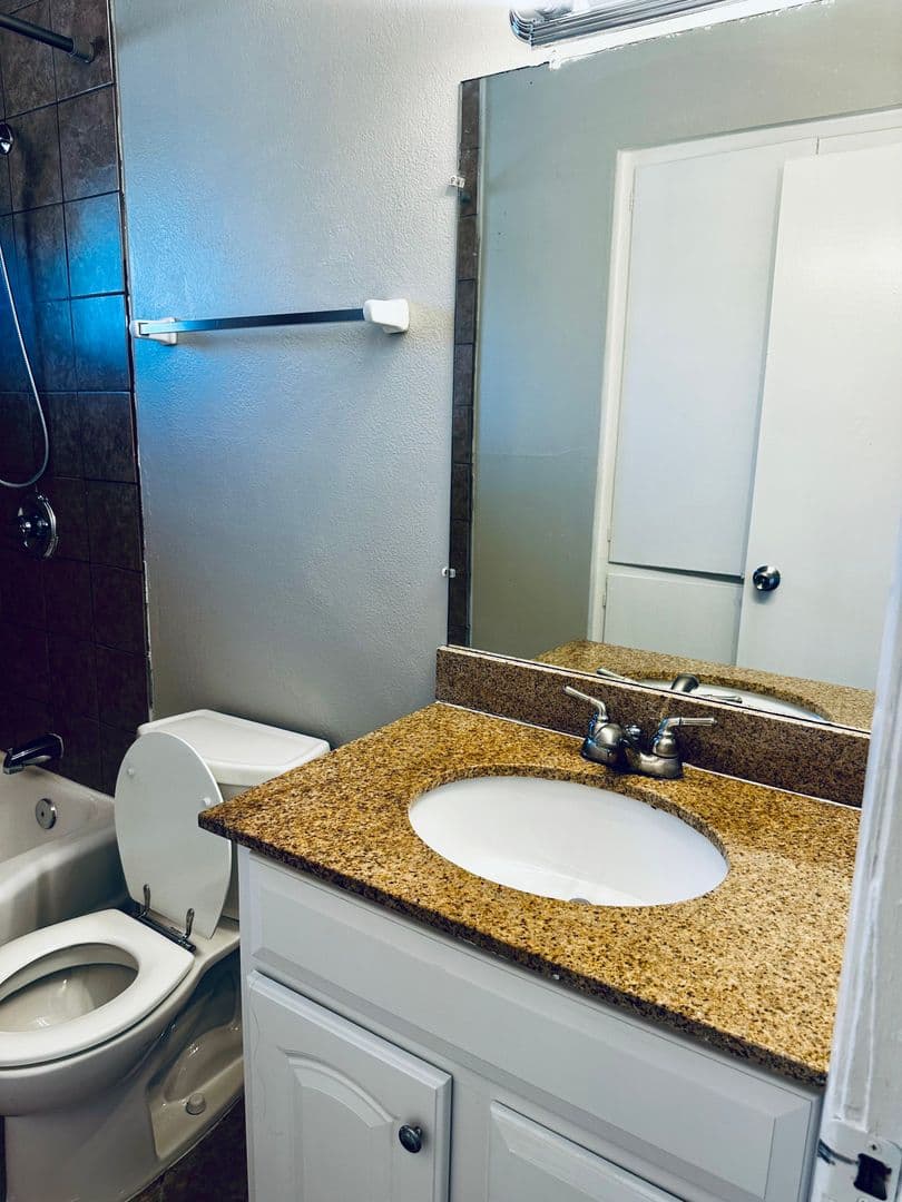 Dallas Apartment: 5221 Bonita Avenue