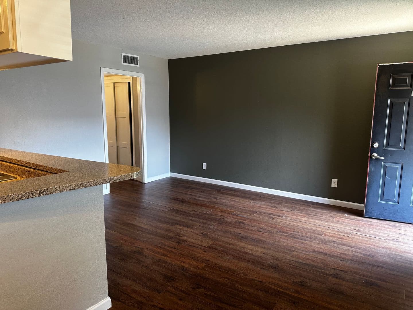 Dallas Apartment: 5221 Bonita Avenue