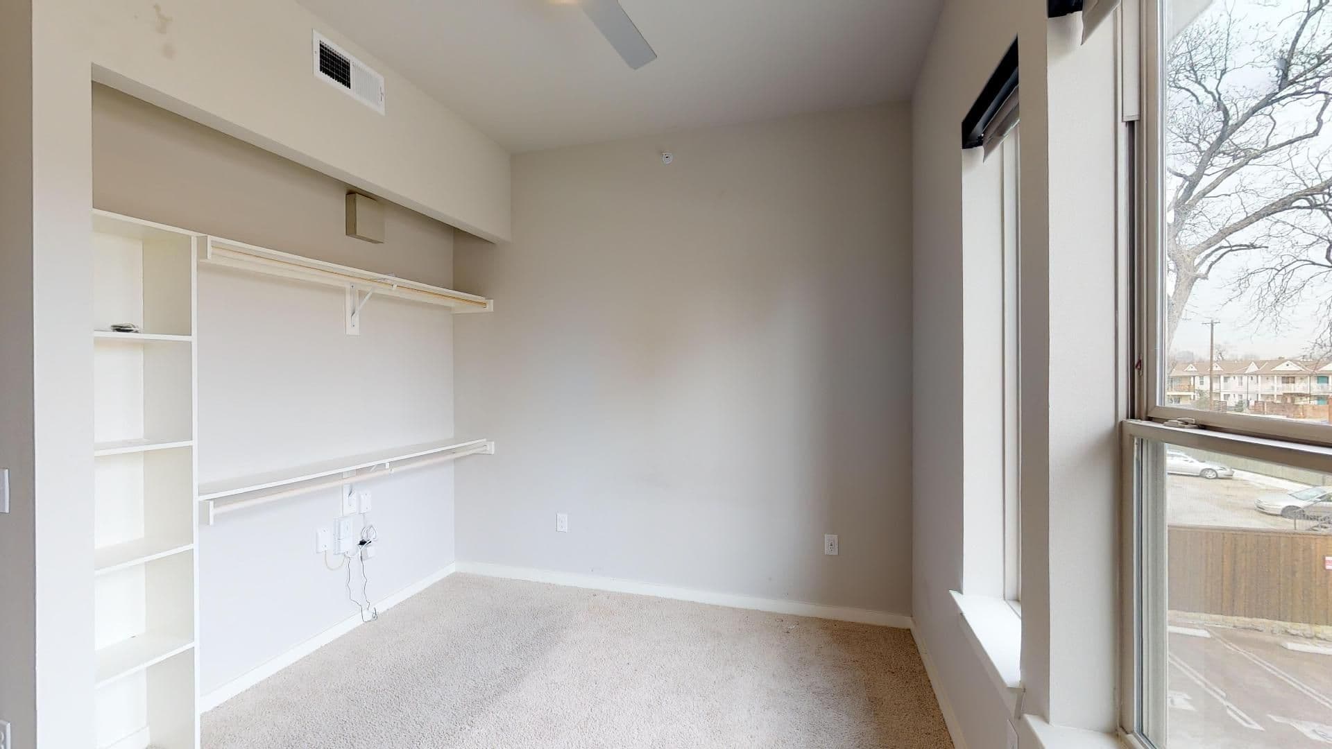 Dallas Apartment: 1500 N. Haskell Ave