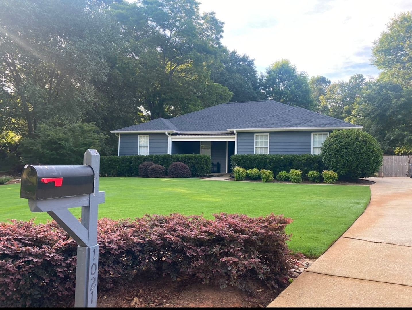 Bogart House: 1021 Jessica Way