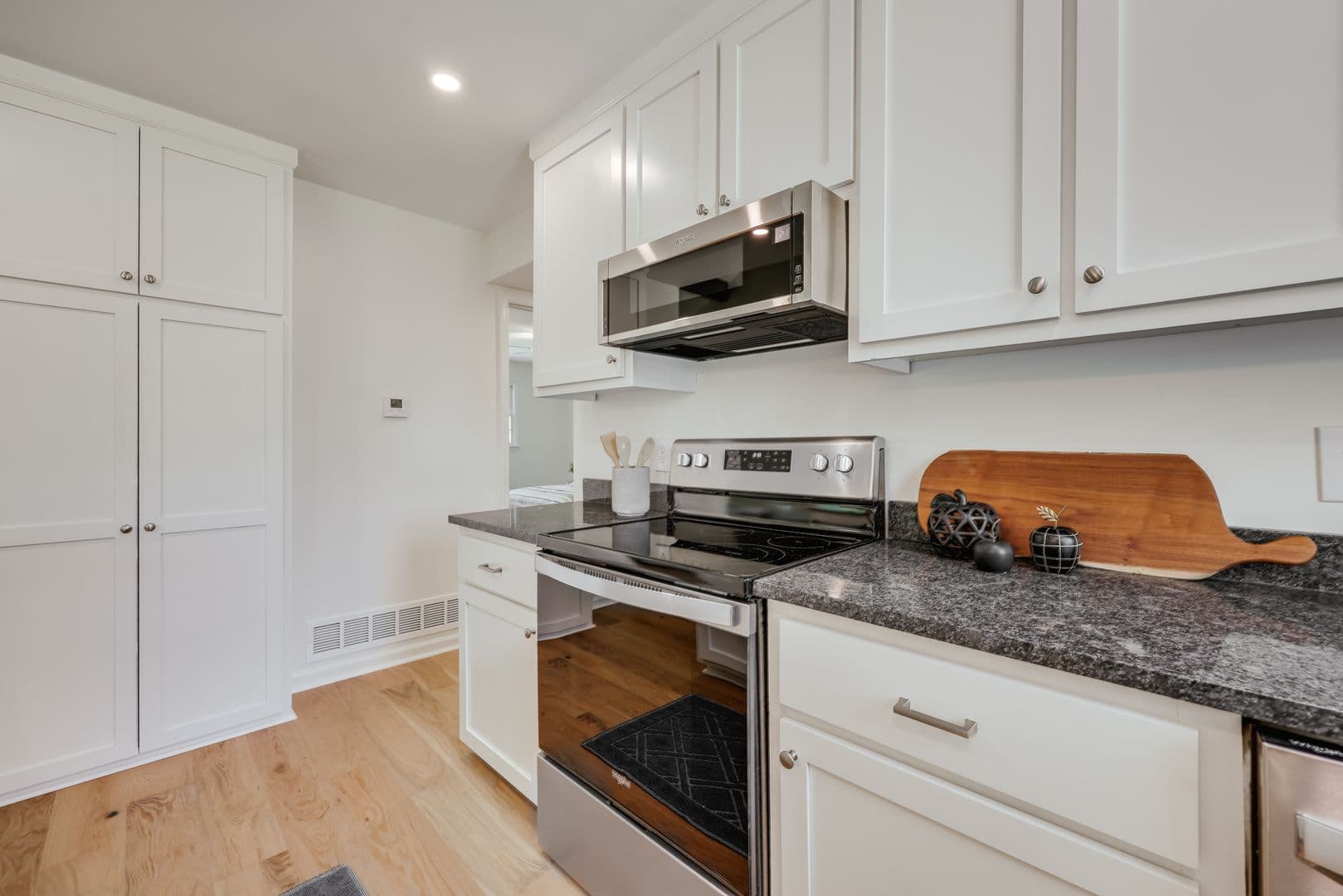 Athens House: 315 Davis Street