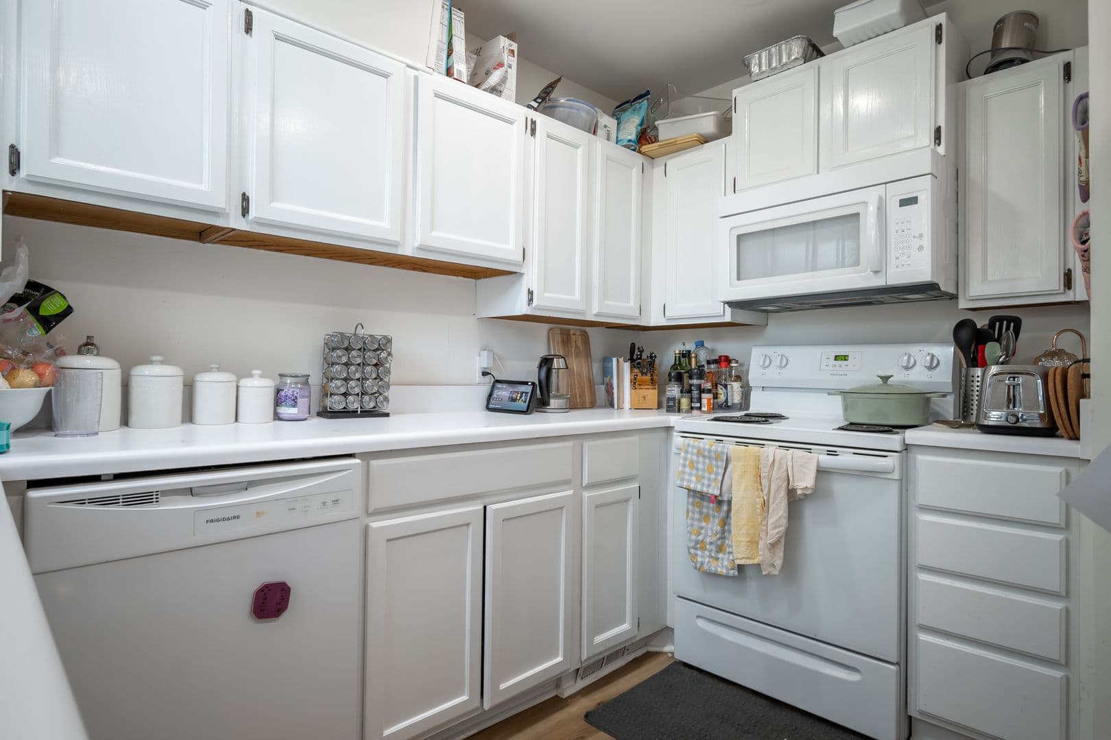 Athens Apartment: 118 University Drive
