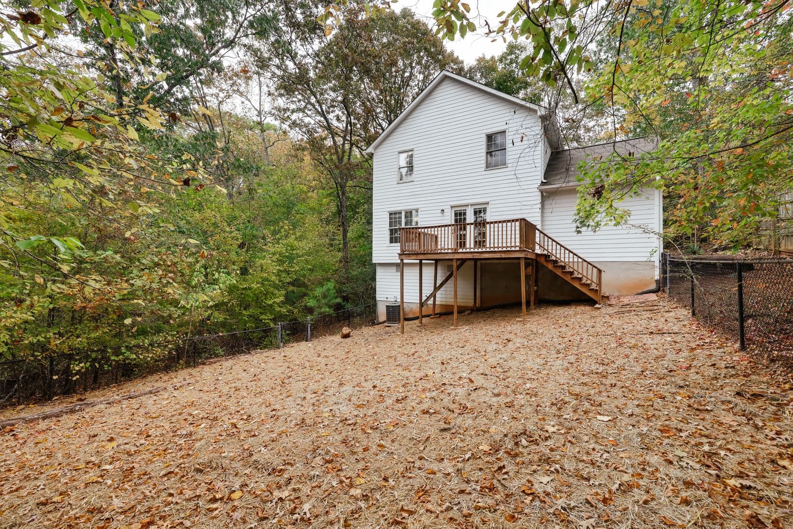 Athens House: 555 Snapfinger Drive