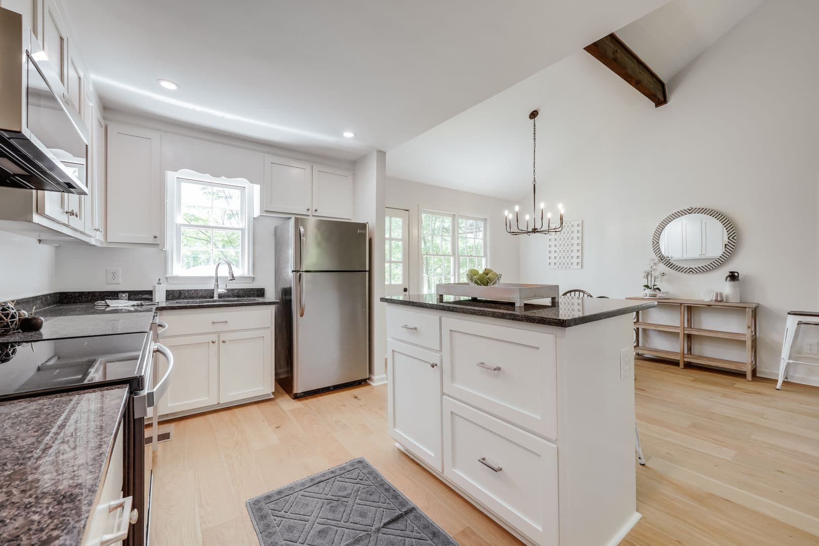 Athens House: 315 Davis Street