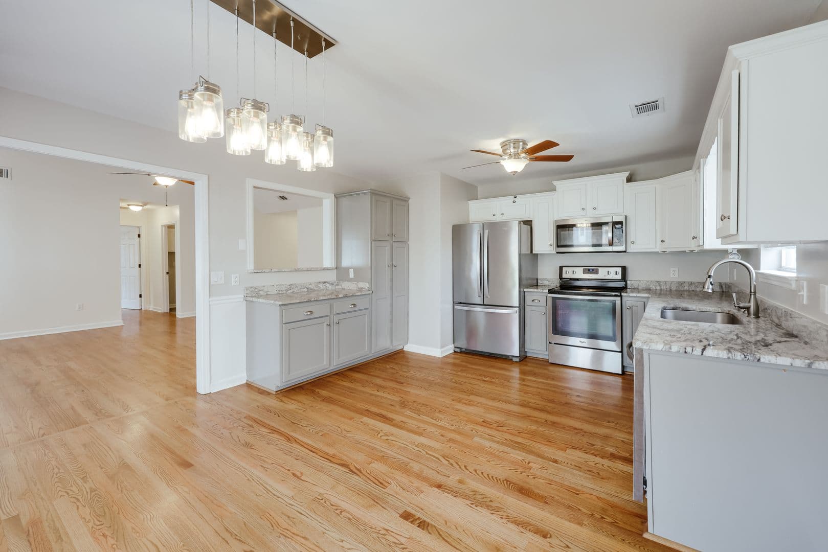 Bogart House: 1021 Jessica Way