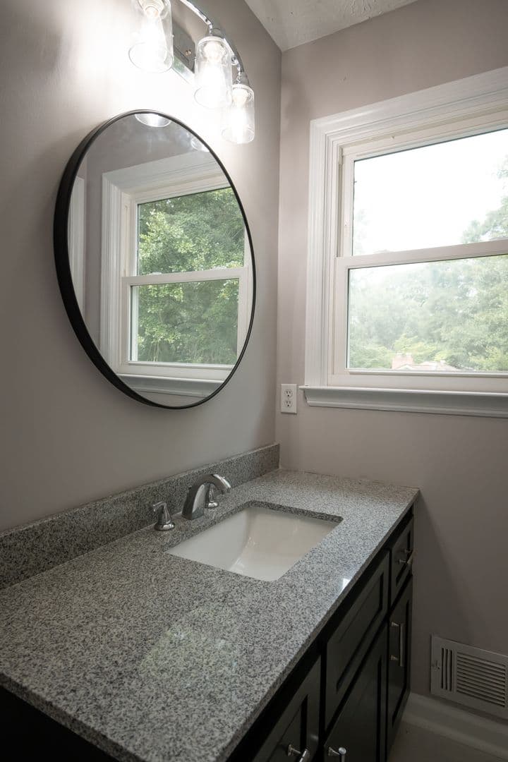 Watkinsville House: 1030 Carriage Hill Road