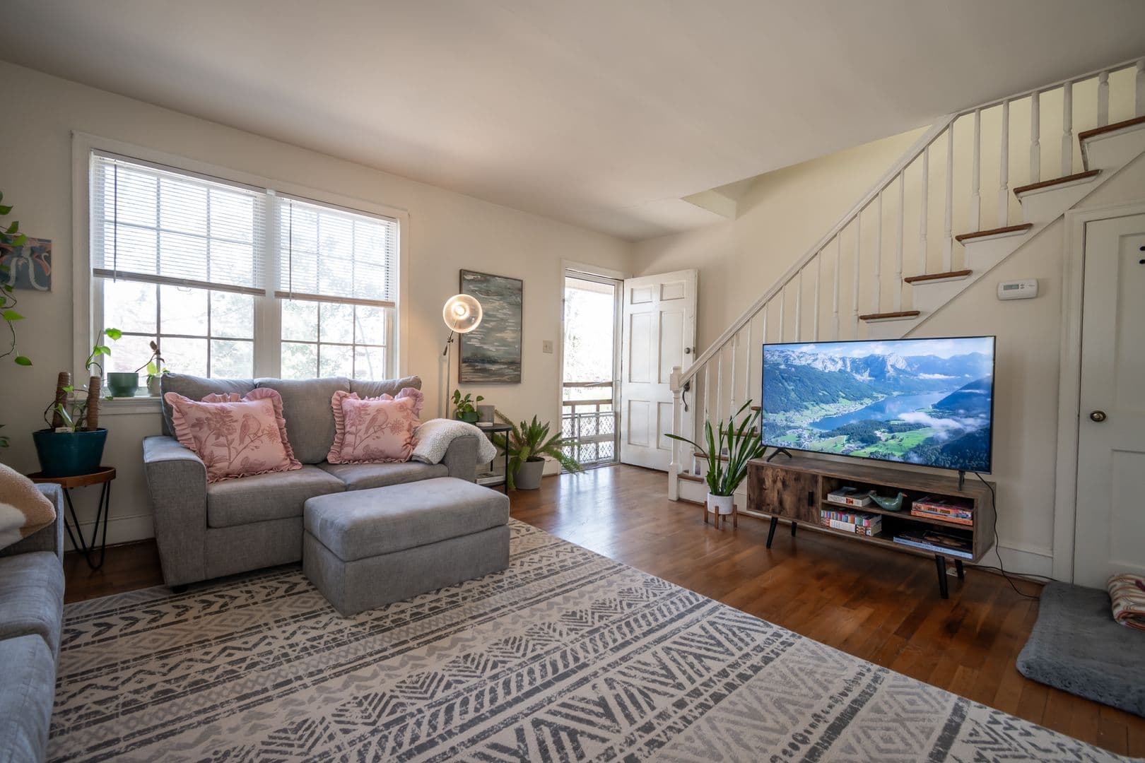 Athens Apartment: 118 University Drive