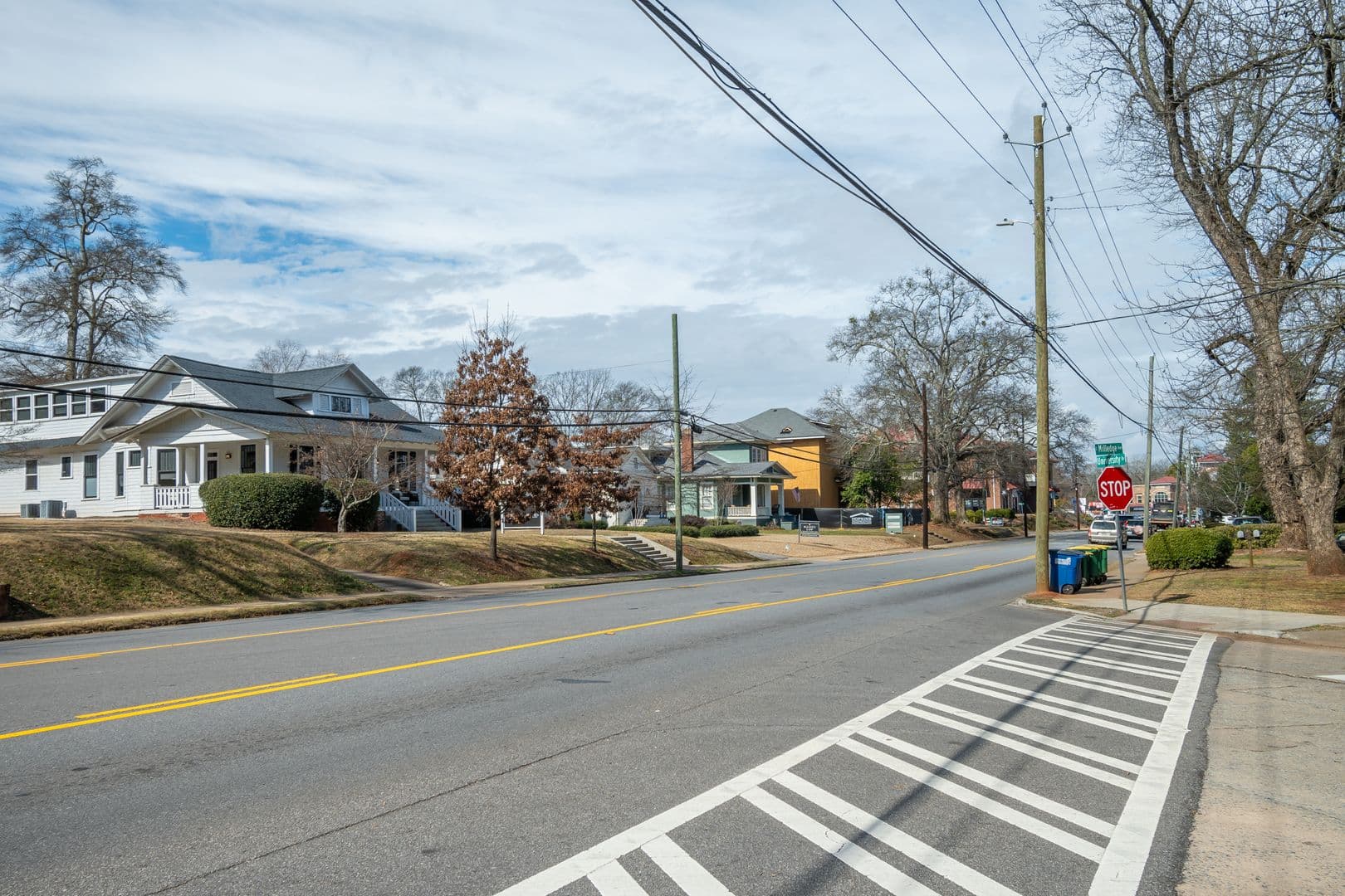 Athens Apartment: 118 University Drive