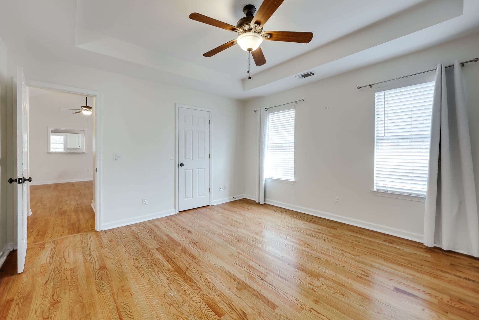 Bogart House: 1021 Jessica Way