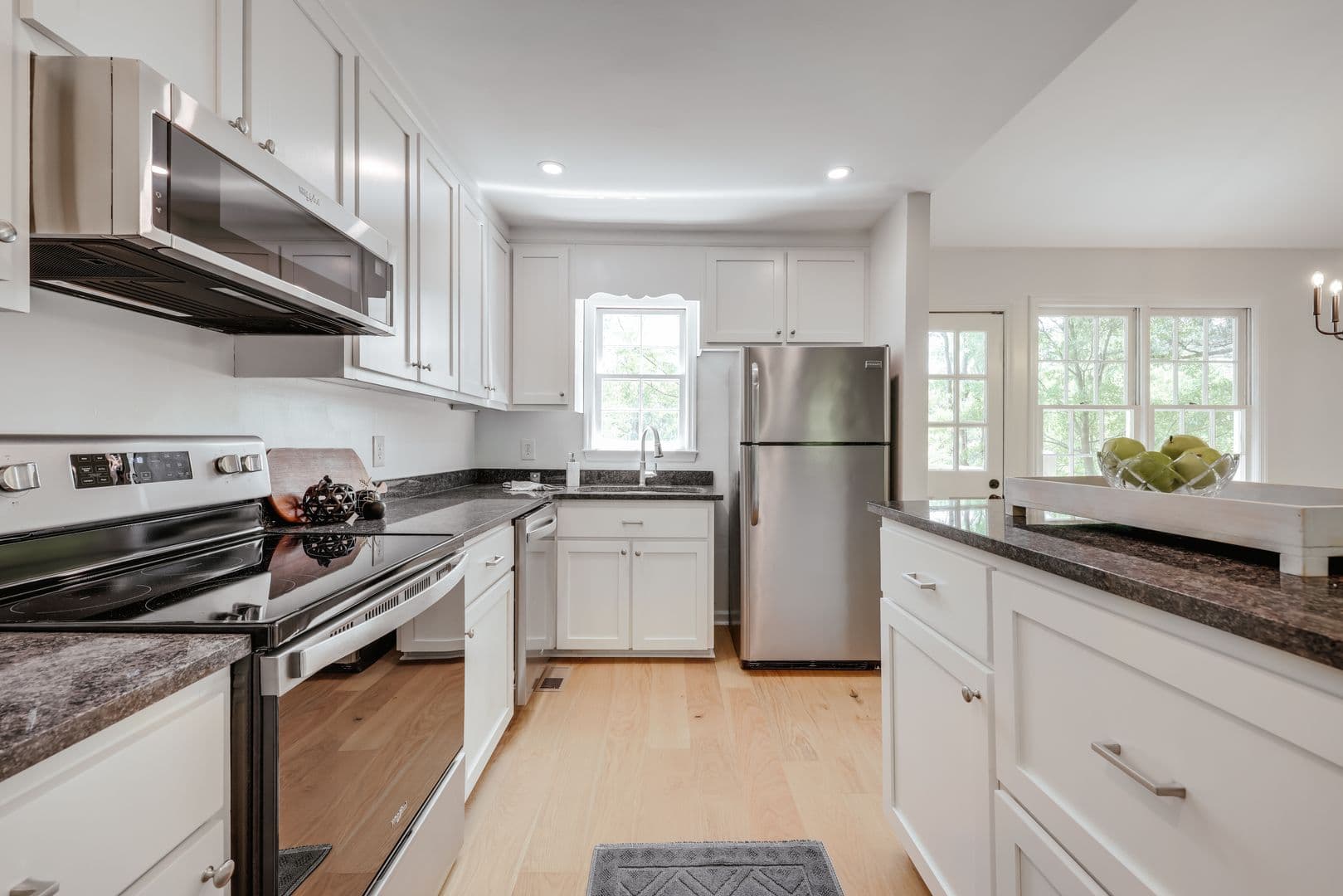 Athens House: 315 Davis Street