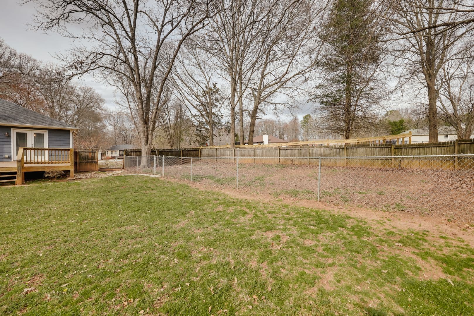Bogart House: 1021 Jessica Way