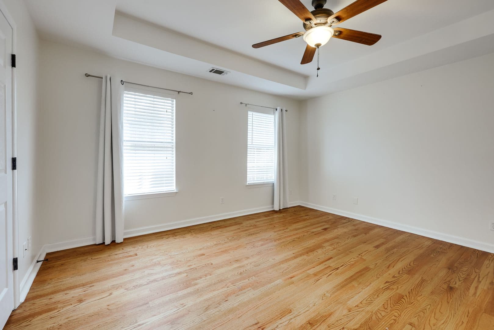 Bogart House: 1021 Jessica Way