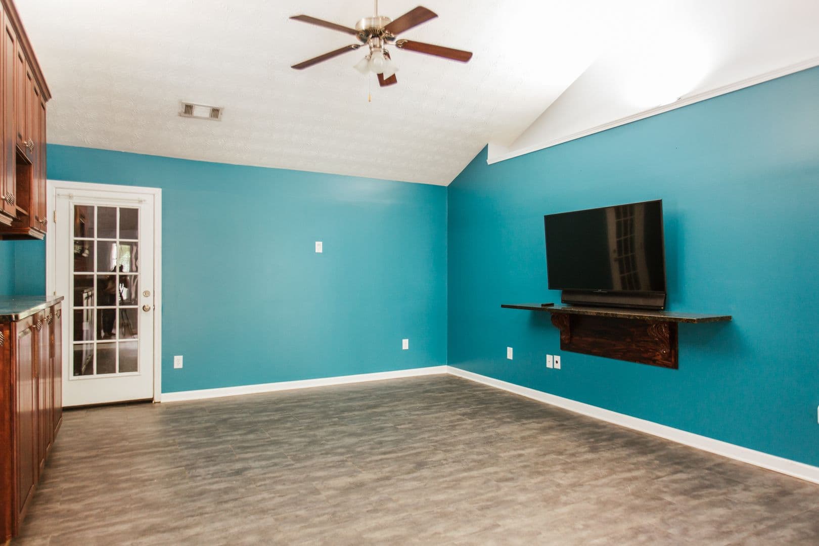 Athens House: 137 Bristol Woods Drive