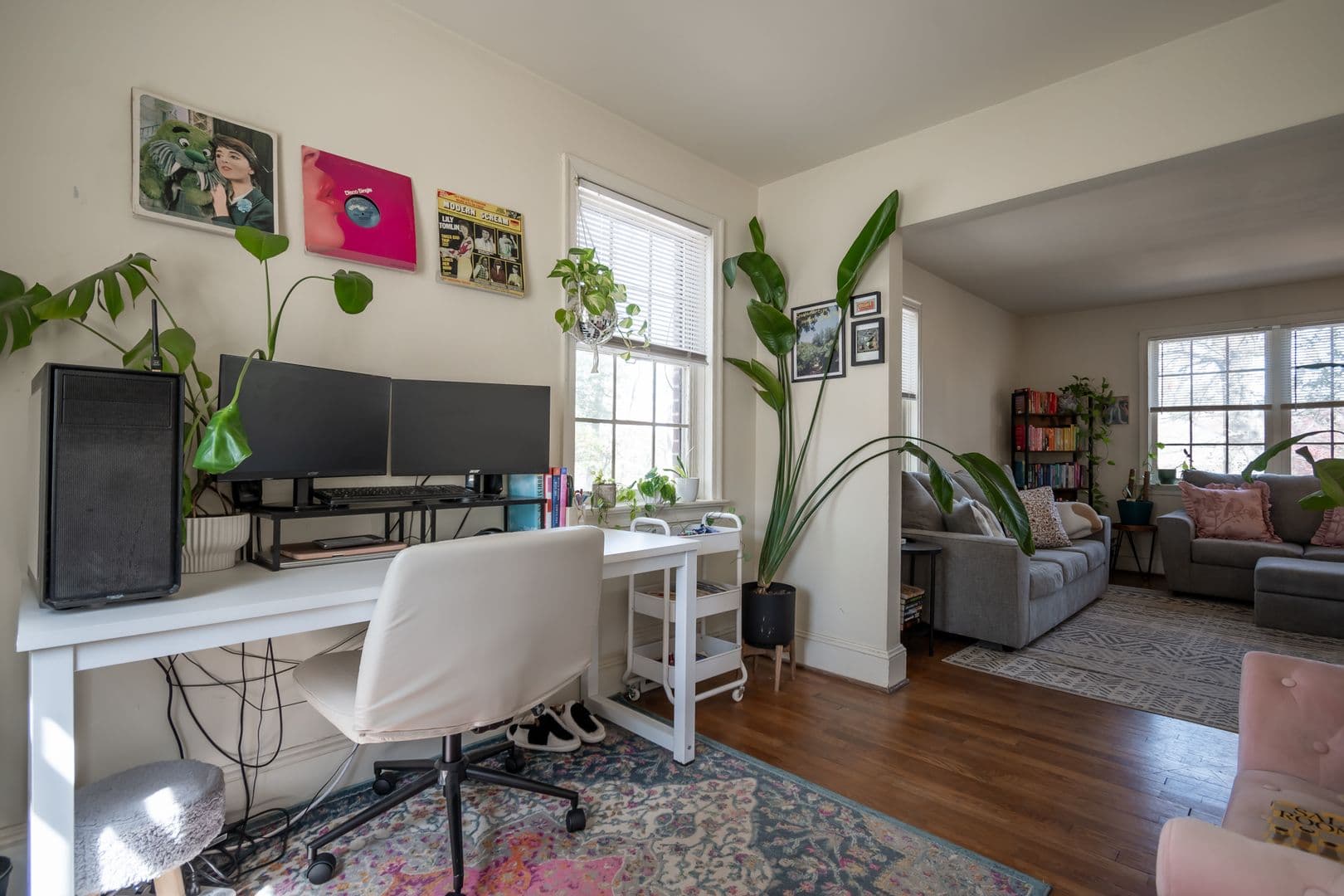Athens Apartment: 118 University Drive