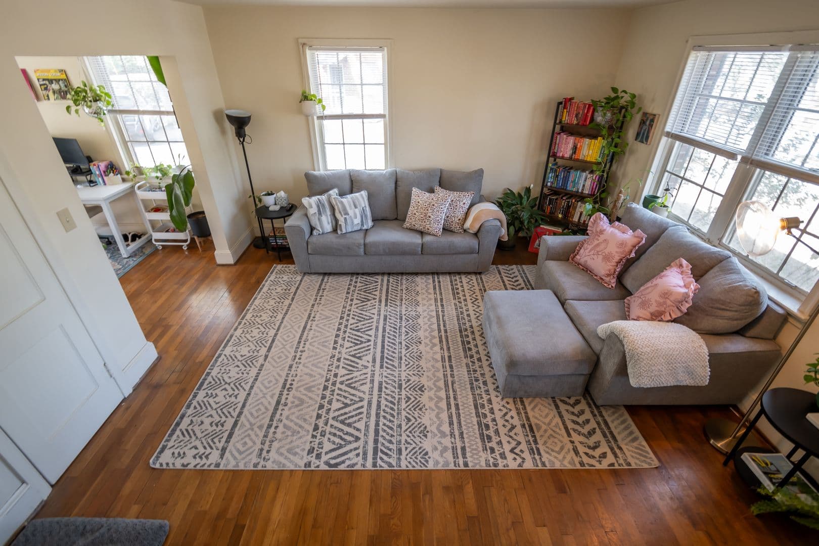 Athens Apartment: 118 University Drive