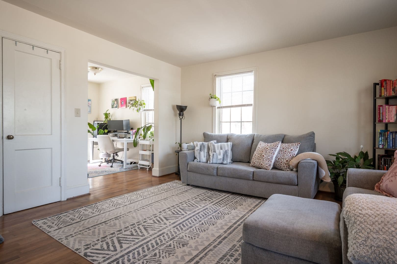 Athens Apartment: 118 University Drive