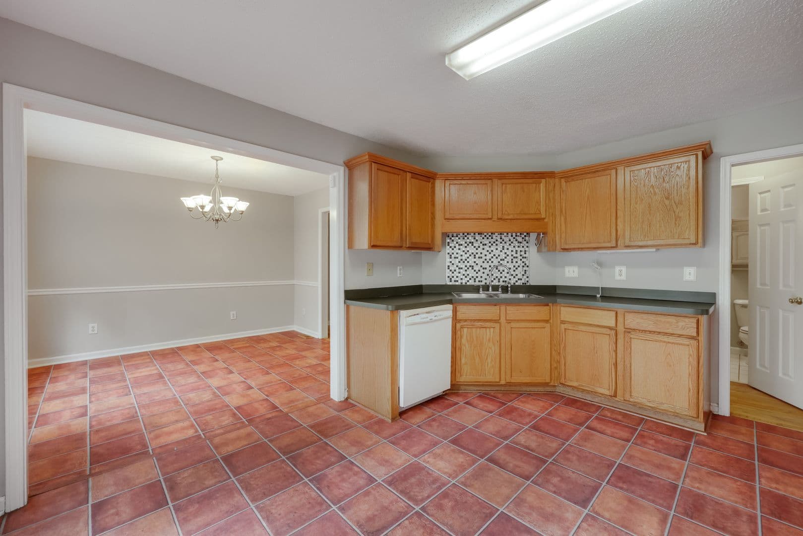 Athens House: 555 Snapfinger Drive