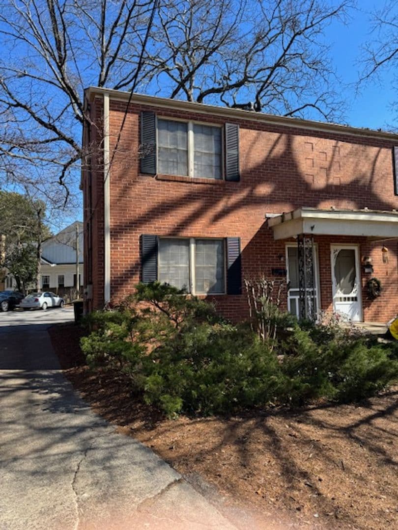 Athens Apartment: 118 University Drive