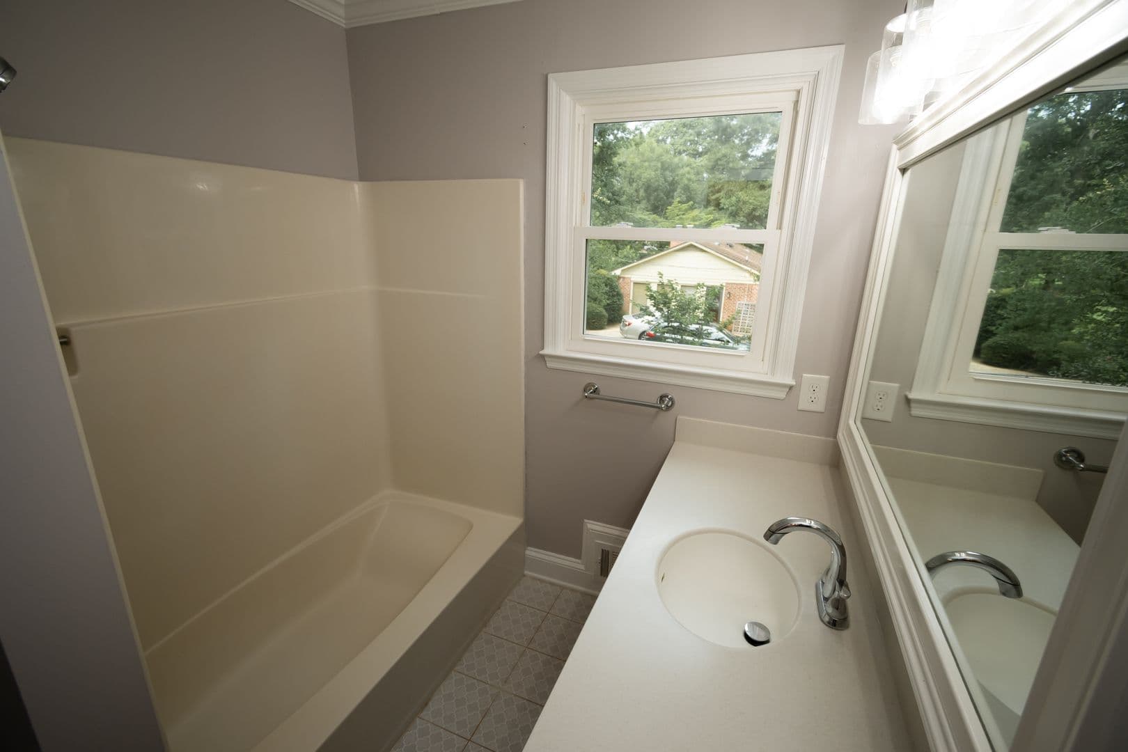Watkinsville House: 1030 Carriage Hill Road