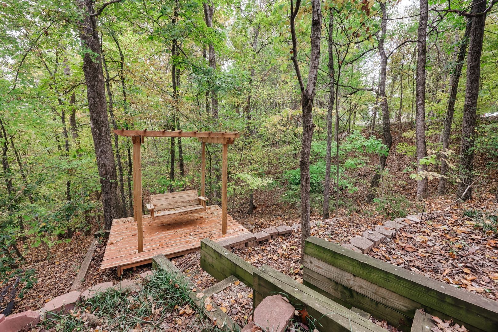 Athens House: 555 Snapfinger Drive