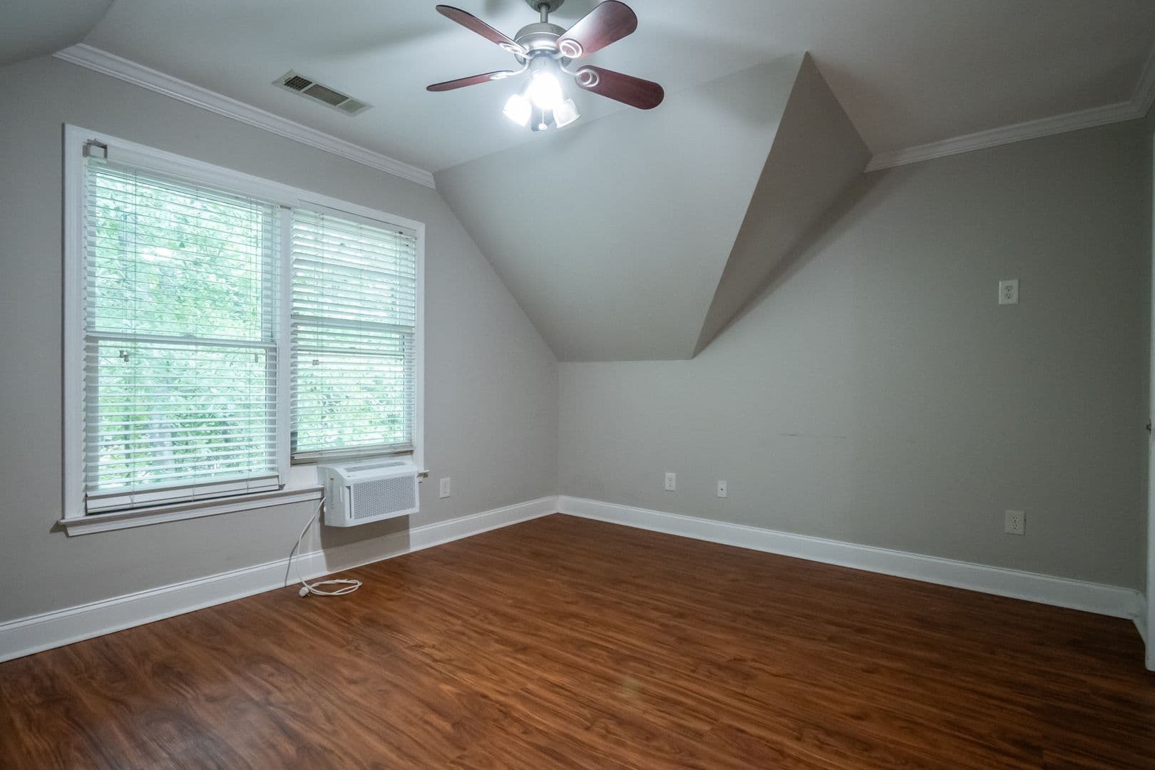 Athens House: 101 Falling Shoals Road