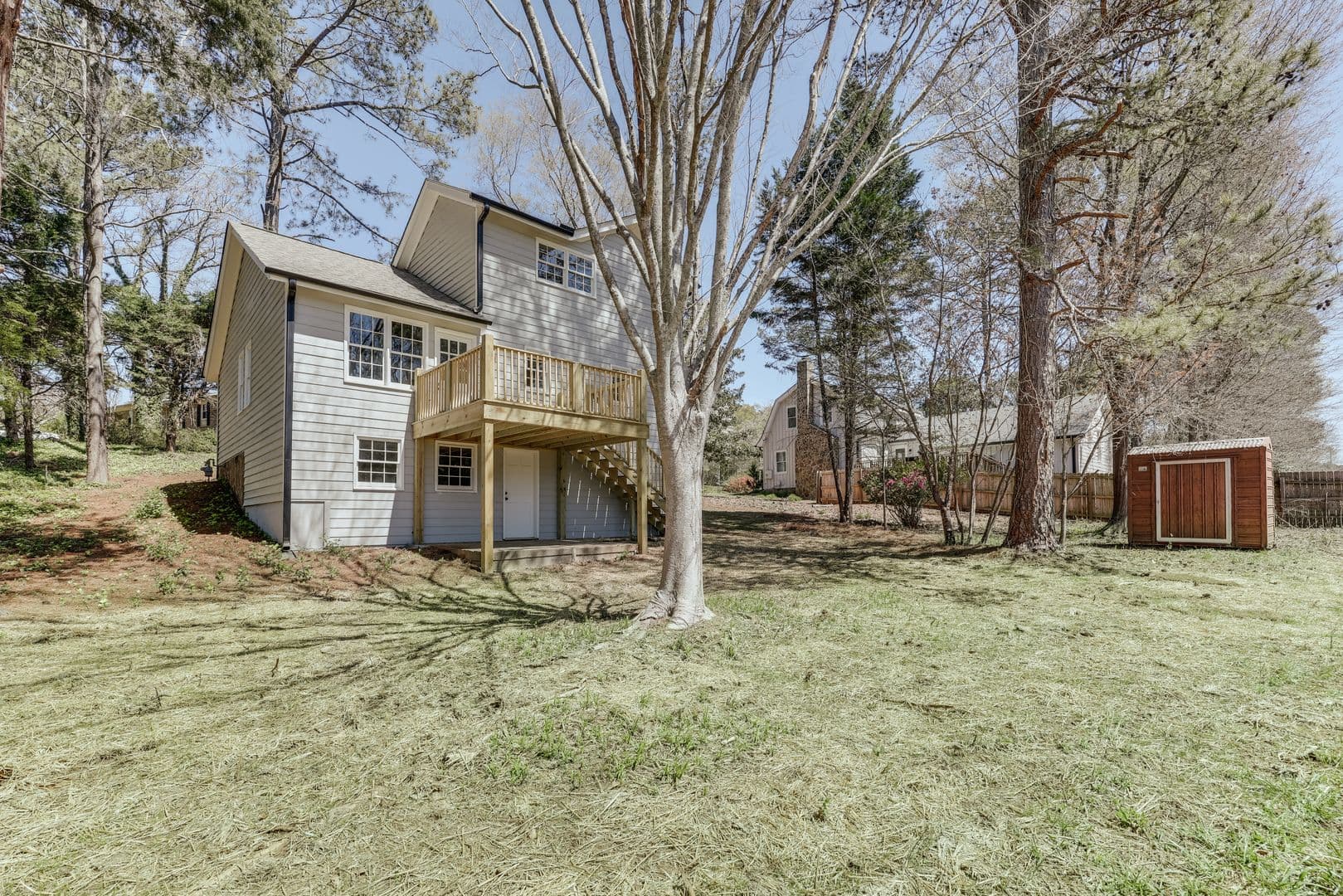 Athens House: 315 Davis Street