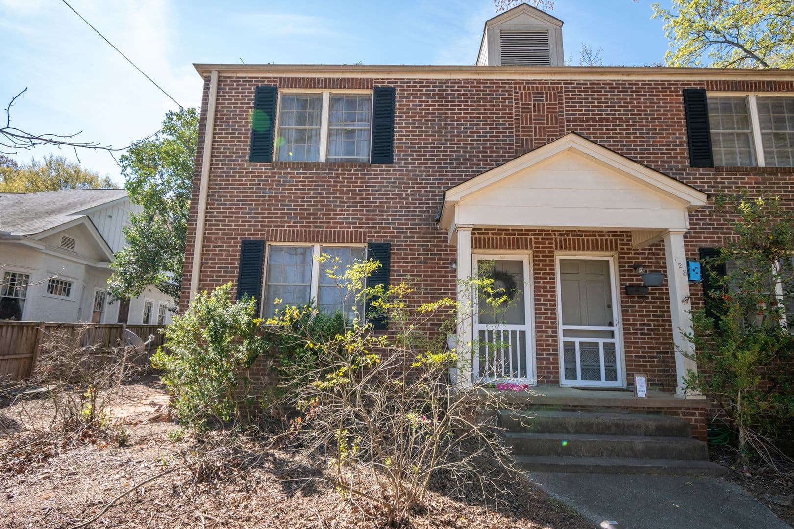 Athens Apartment: 118 University Drive