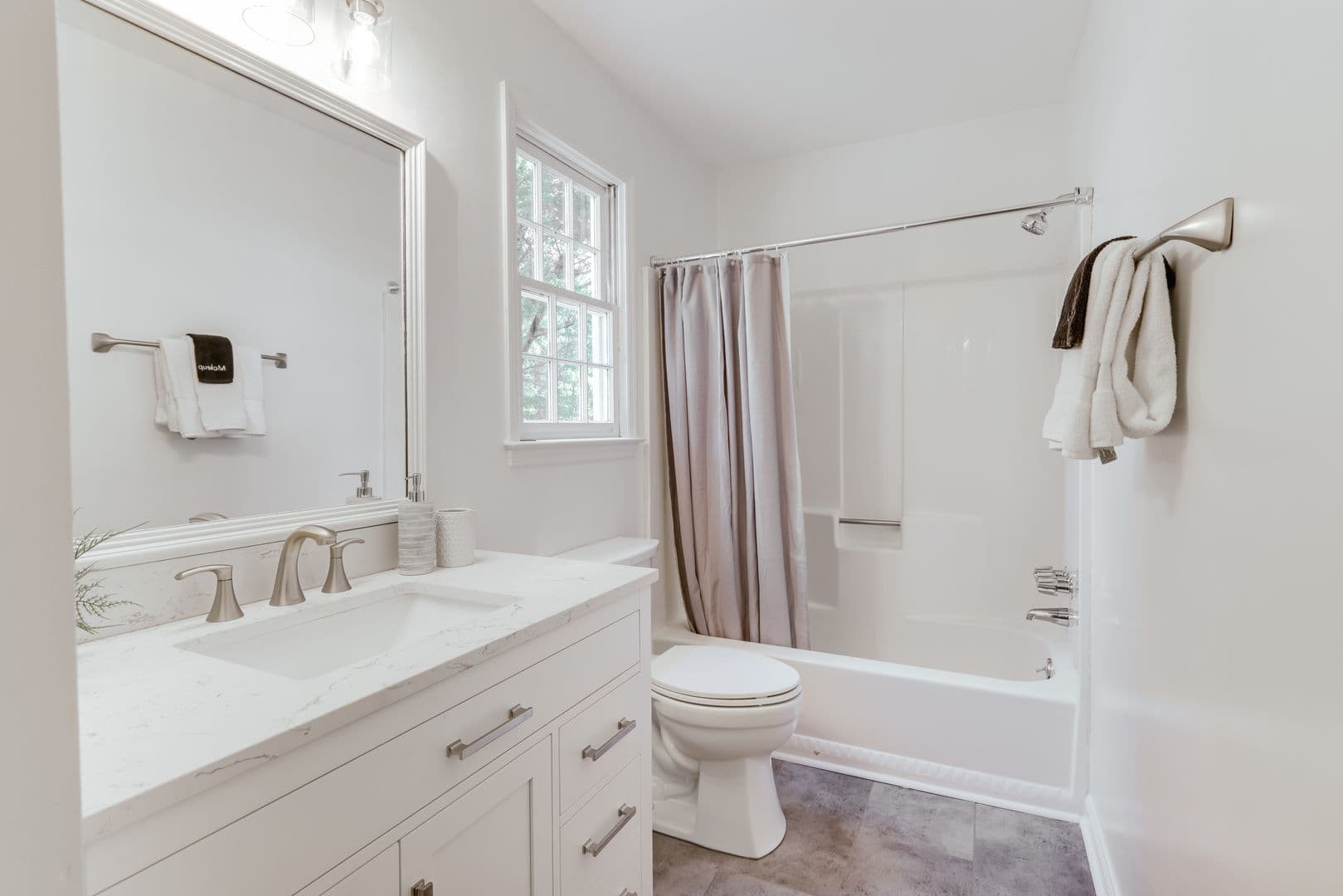 Athens House: 315 Davis Street