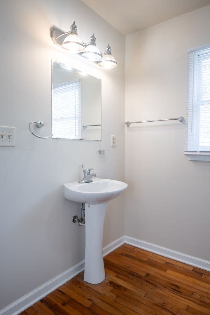 Athens House: 430 Cleveland Avenue