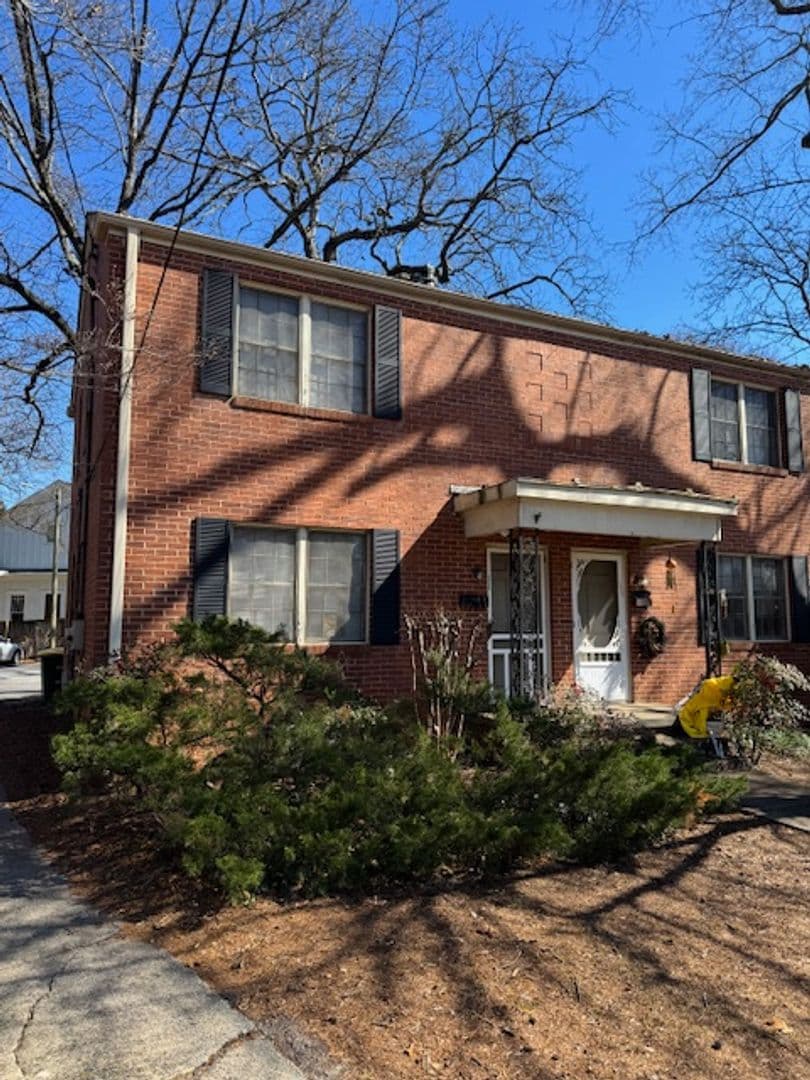 Athens Apartment: 118 University Drive