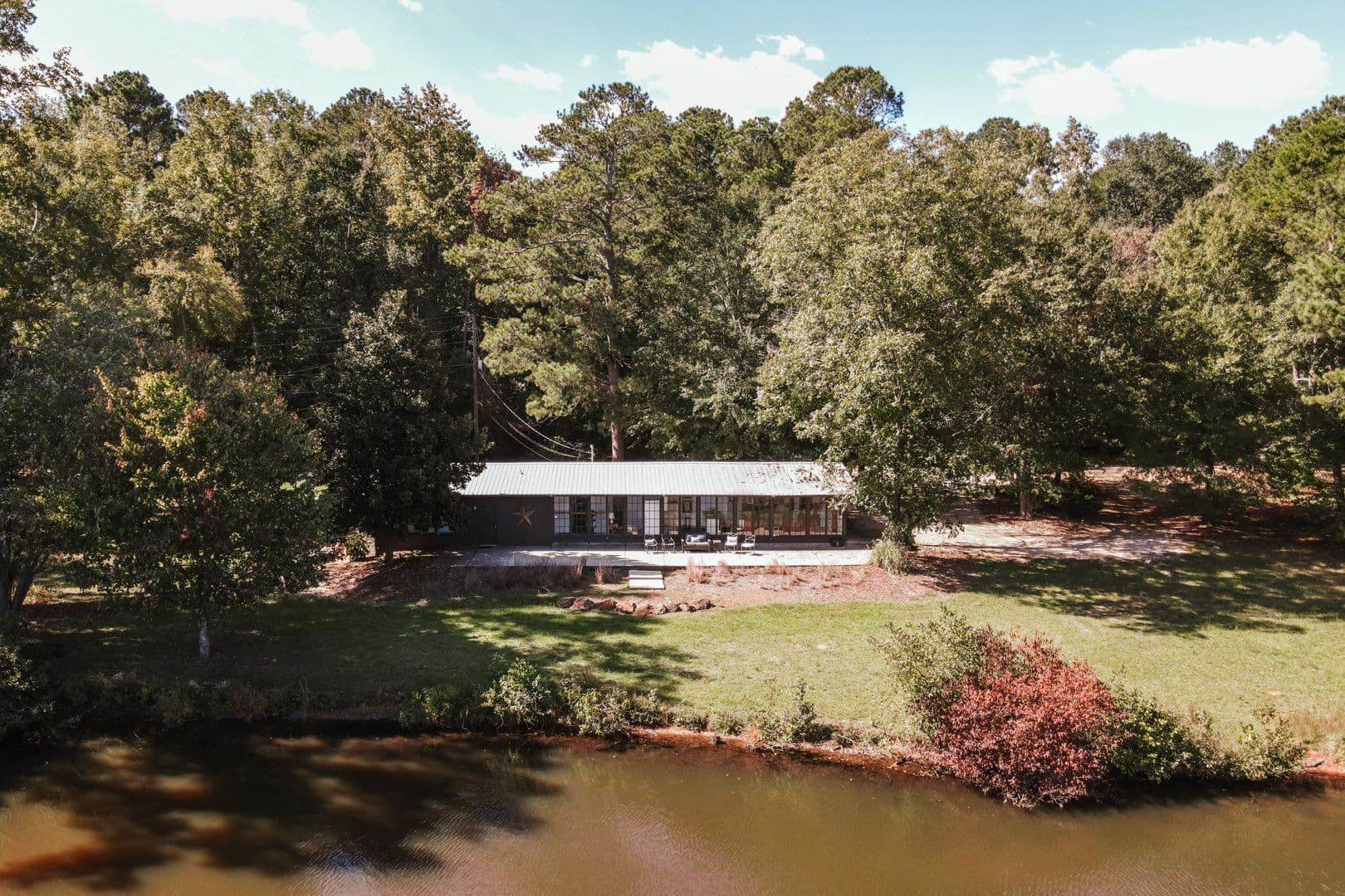 Athens House: 190 Lakewood Drive