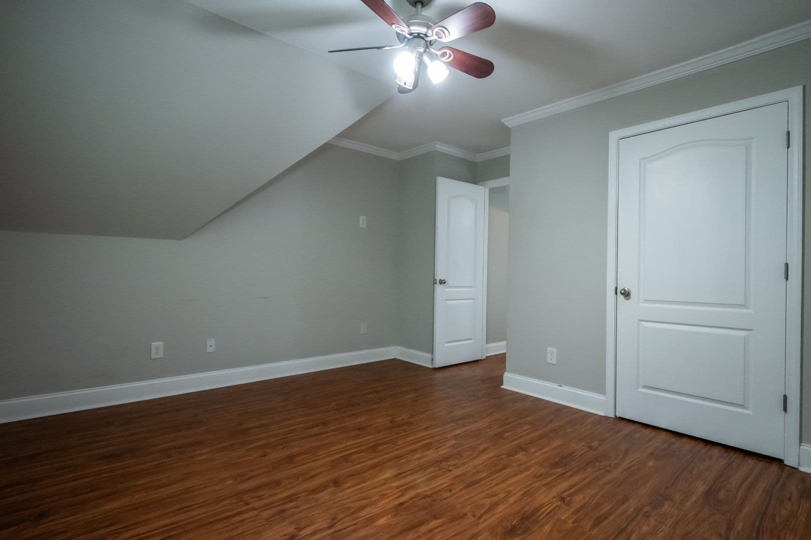 Athens House: 101 Falling Shoals Road