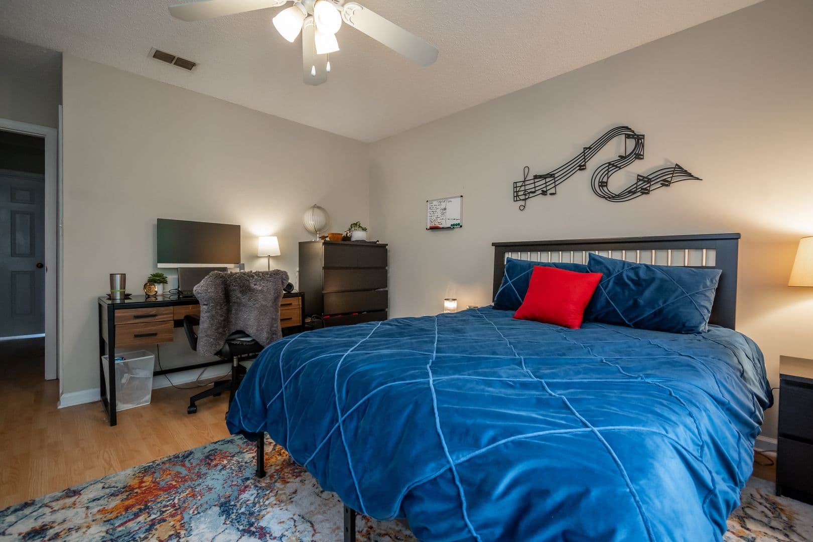 Athens House: 200 E Cloverhust Avenue #23