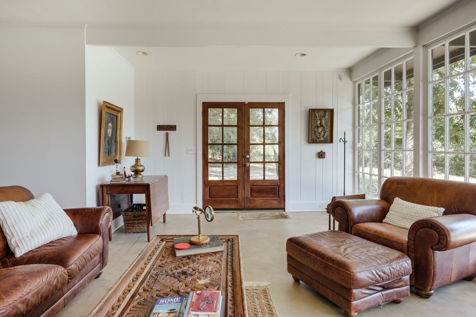 Athens House: 190 Lakewood Drive