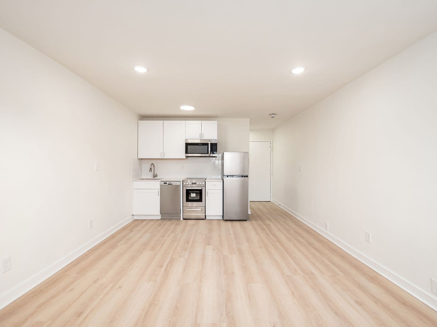 Columbus Apartment: 888 East Dublin Granville Road
