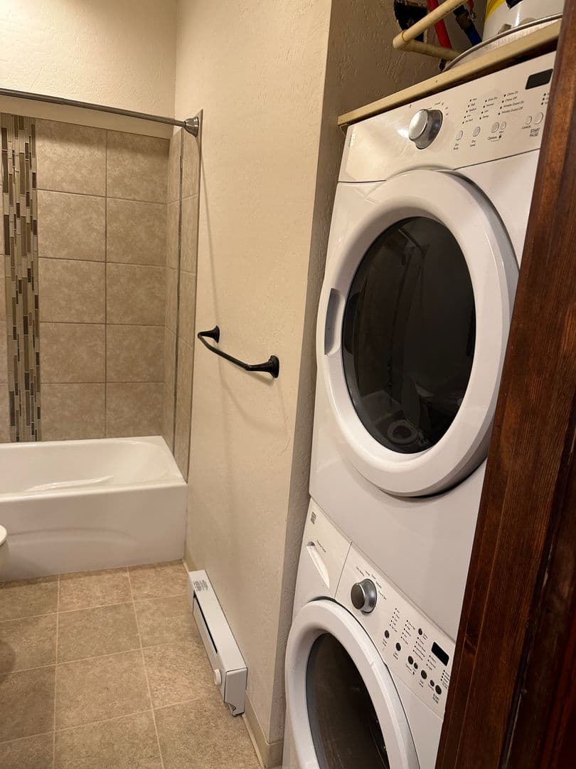 Spokane Apartment: 806 N Monroe