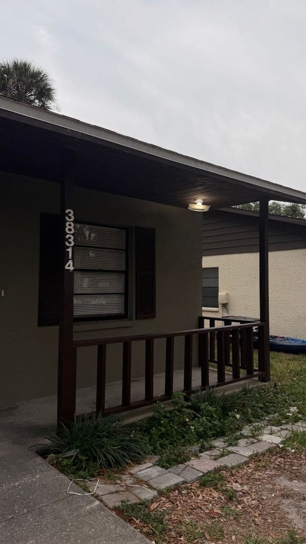 Zephyrhills House: 38314 South Ave.