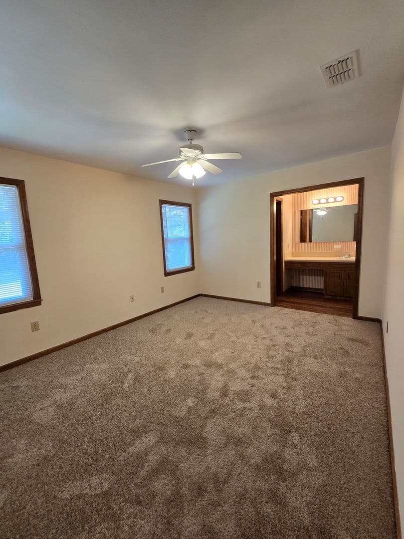 Summerville House: 407 Indian Drive