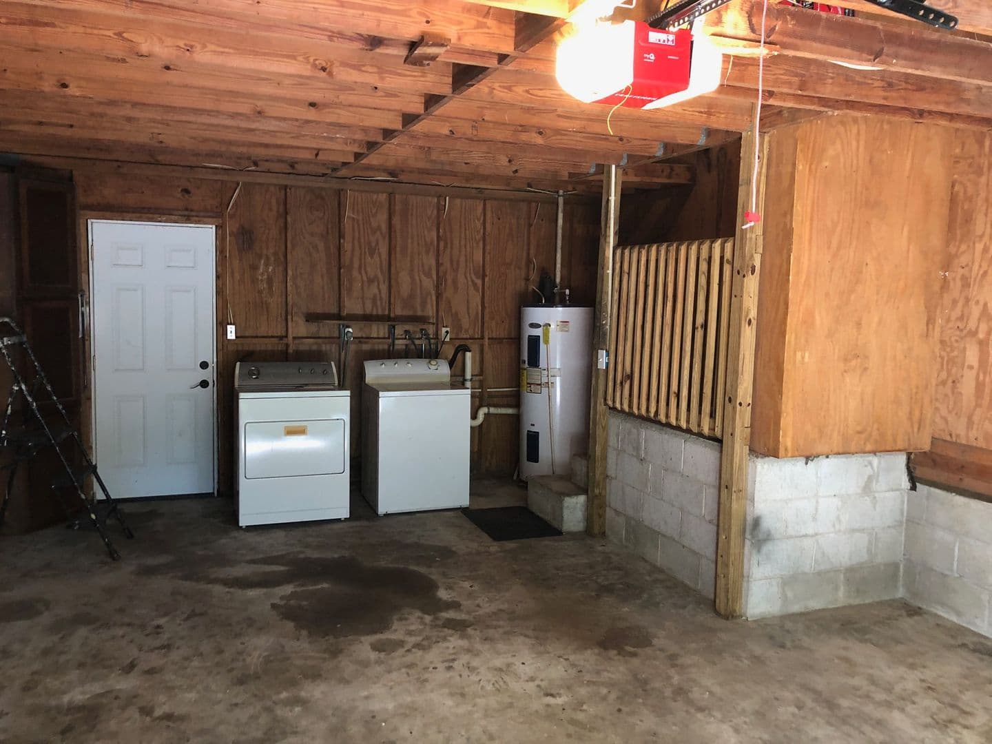 North Charleston House: 5001 N Rhett Avenue