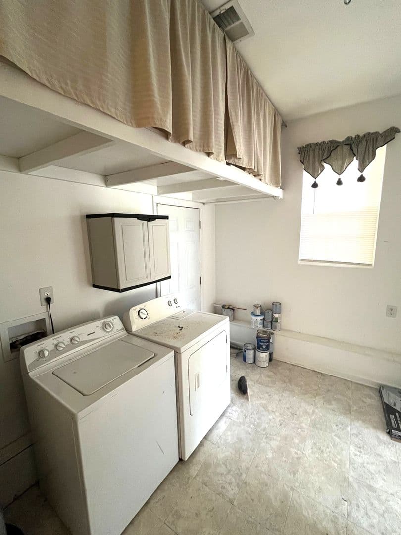 Summerville House: 116 Inverness Court
