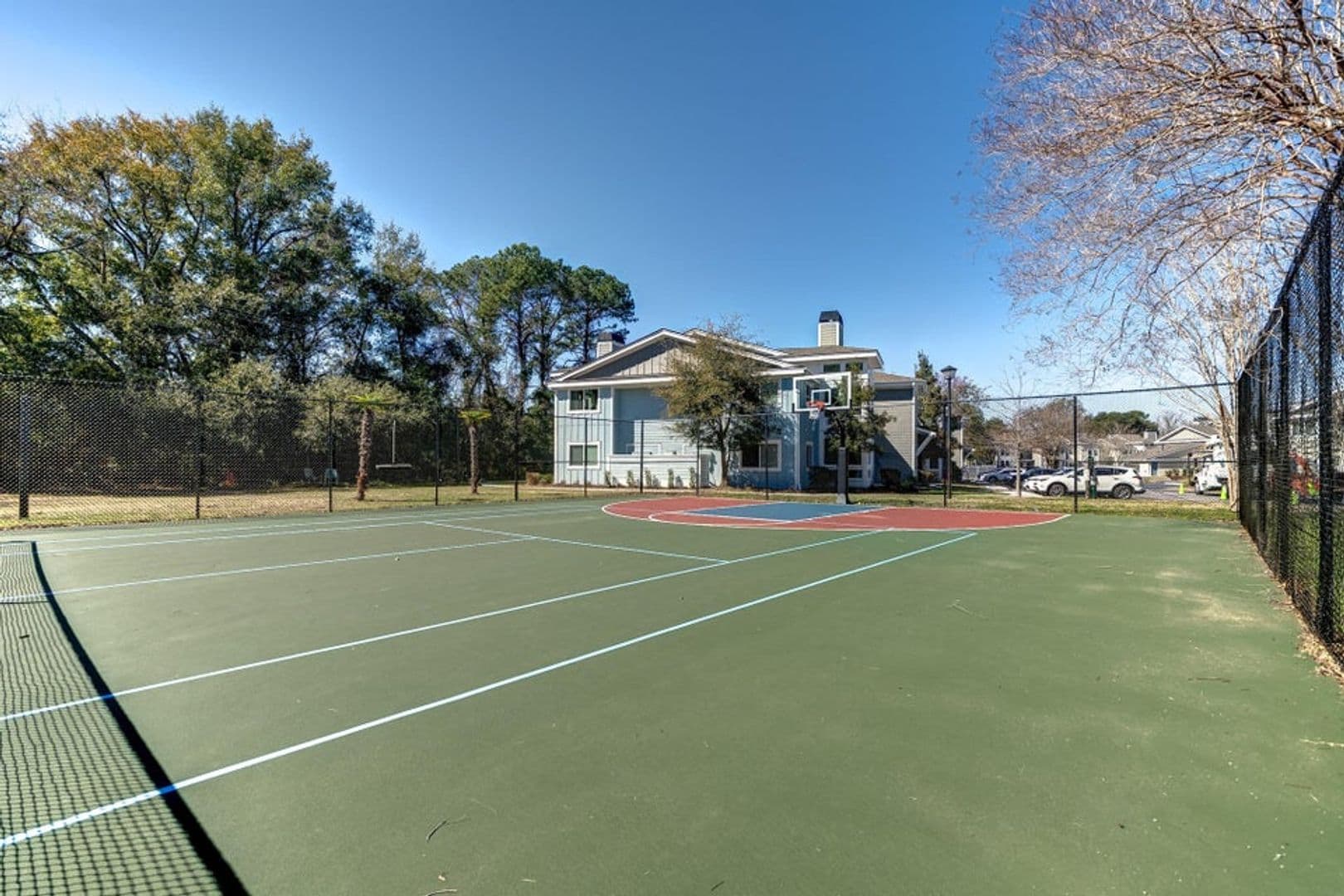 Mount Pleasant House: 272 Alexandra Drive Unit 7
