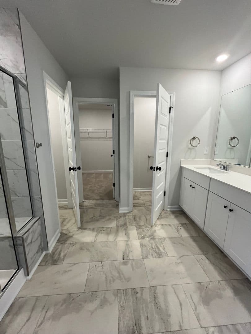 Summerville House: 1038 Adirondack Drive