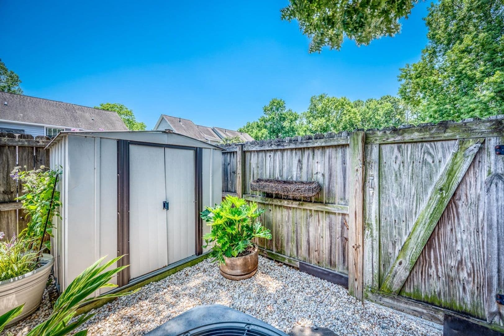 Mount Pleasant House: 1721 Deer Path Drive