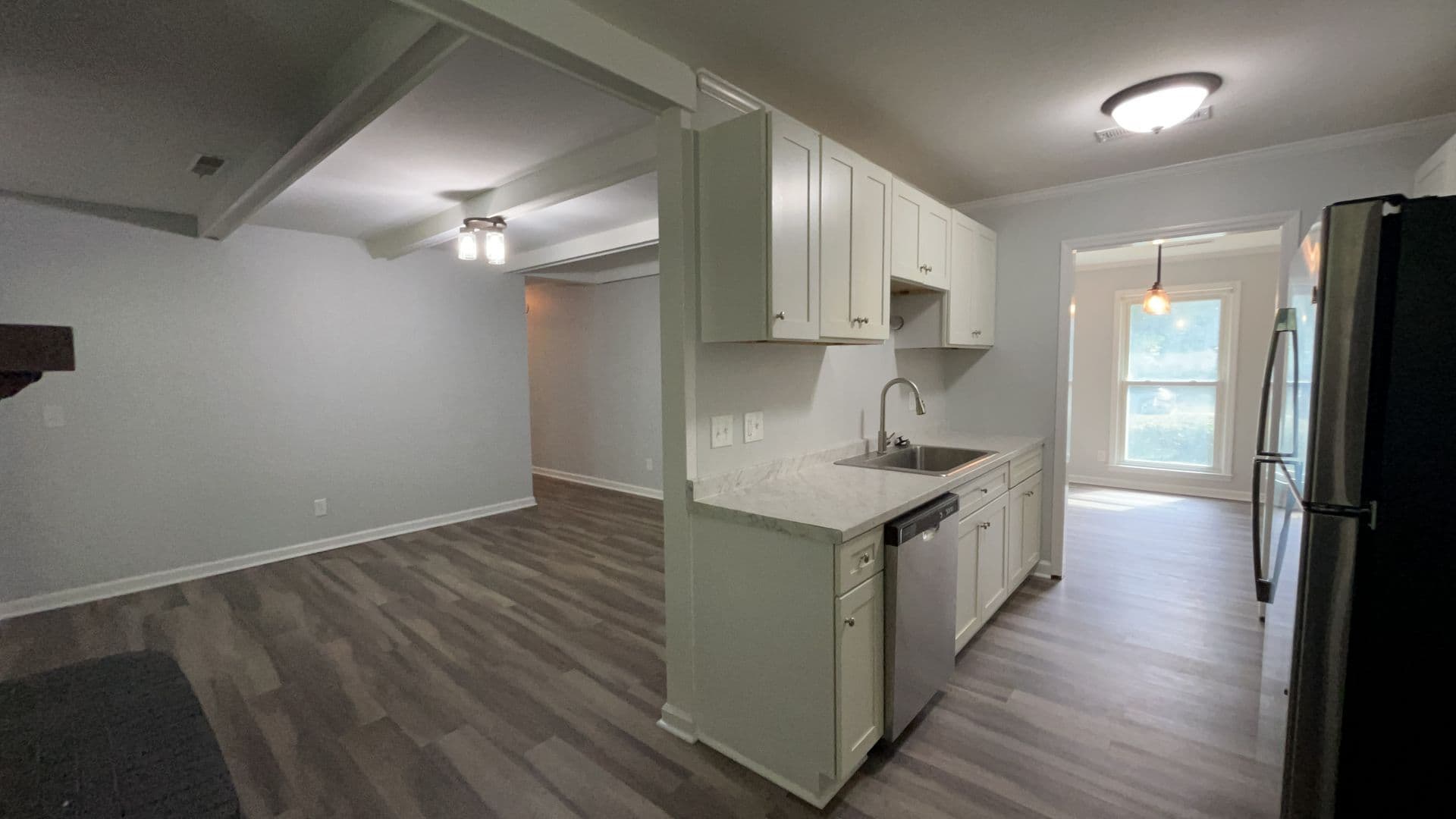 Ladson House: 226 Loblolly Circle