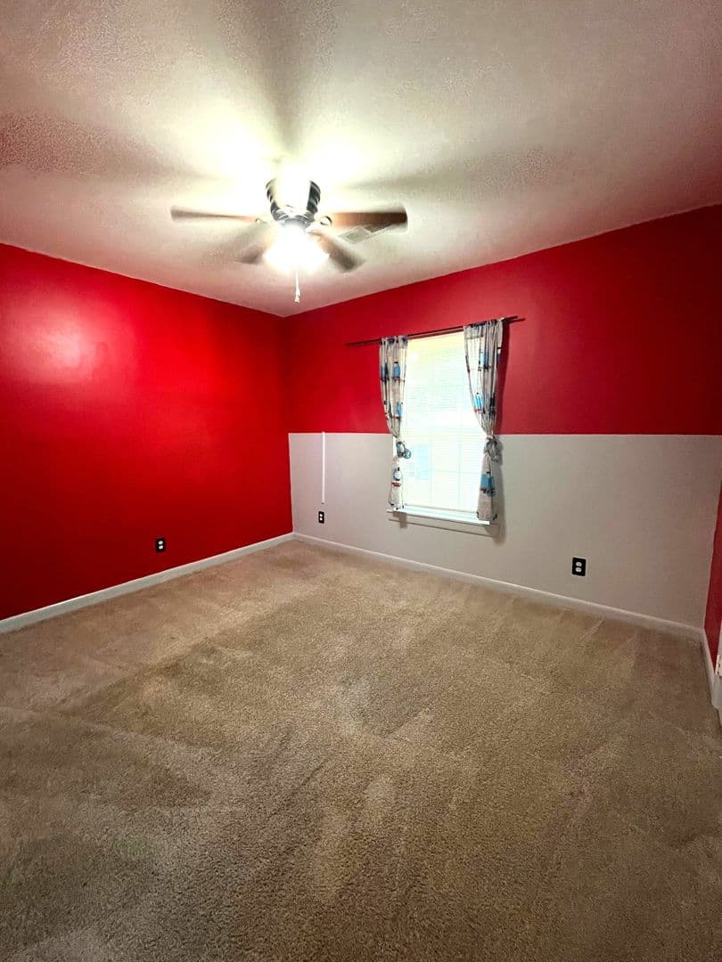 Summerville House: 116 Inverness Court