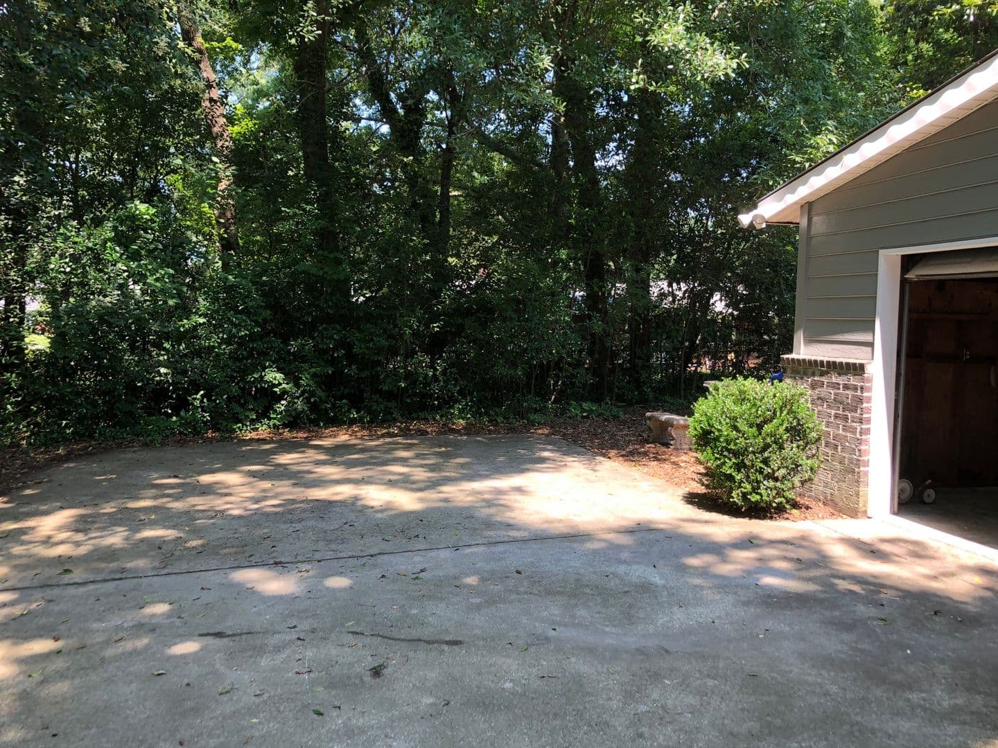 North Charleston House: 5001 N Rhett Avenue